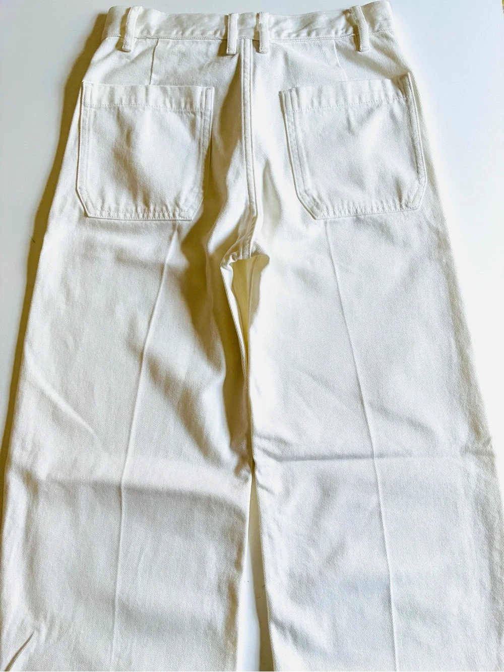 J. Crew Women’s Zoe barrel jean. Raw Hem White.24. NWT.
